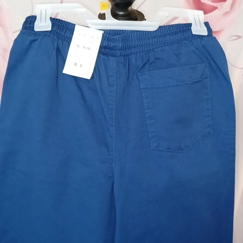 Free Assembly size 14